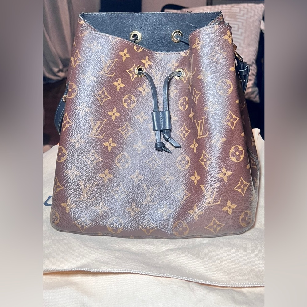 Louis Vuitton NeoNeo MM